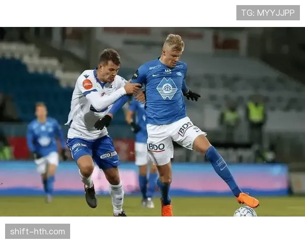 费耶诺德边路进攻战术全面升级，新赛季表现引人期待