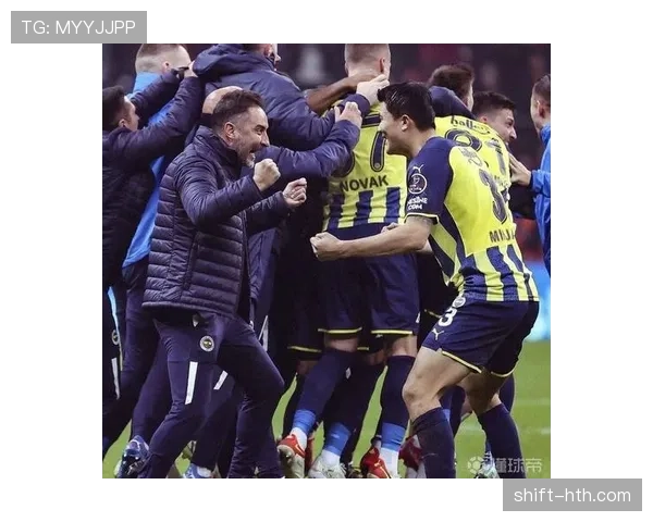 金玟哉带伤坚持出战 近期表现稳健 金玟哉带伤坚持出战 近期表现稳健