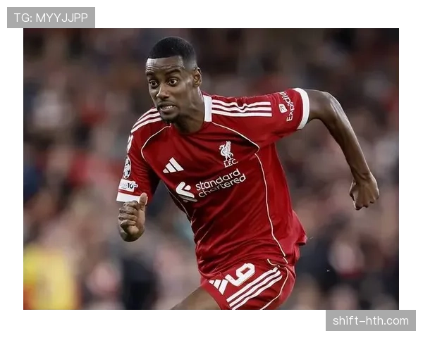 阿尔瓦雷斯与亚历山大·伊萨克：技术流中锋的效率与终结角色解析